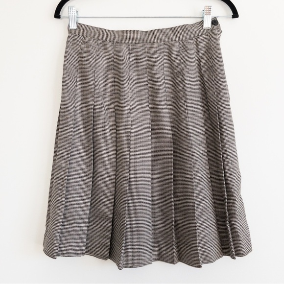 Sag Harbor Dresses & Skirts - Vintage Academia Plaid Pleated Skirt